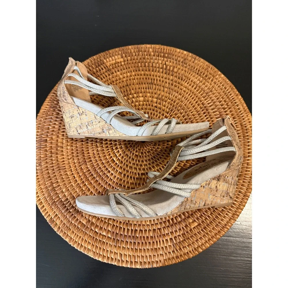 Dexflex Comfort Womens Silver Strappy Cork Wedge Sandals Back Zip Size 8